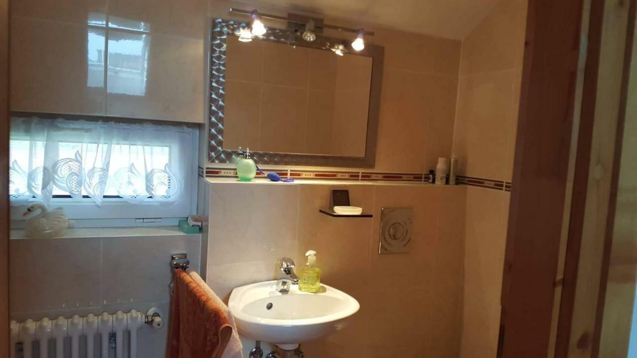 Tavirozsa Apartment Balatonfůzfő Екстериор снимка